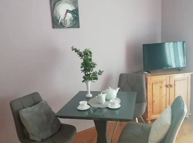 Szilvia 3*