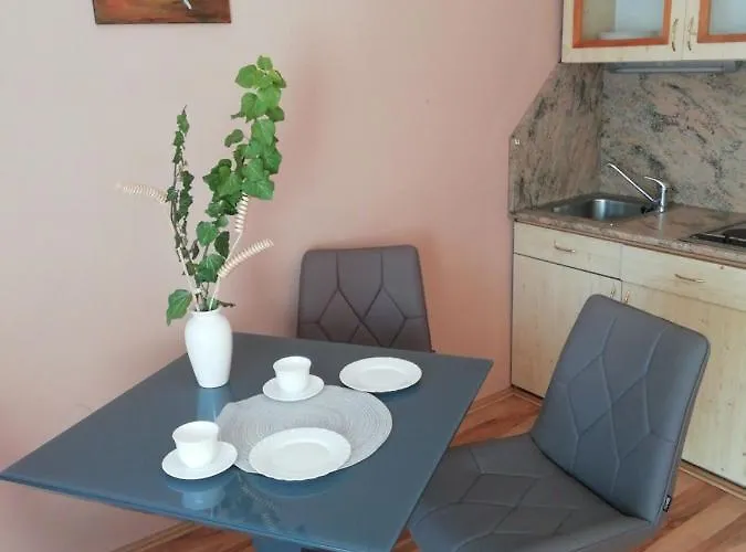 Lejlighedshotel Szilvia 3*